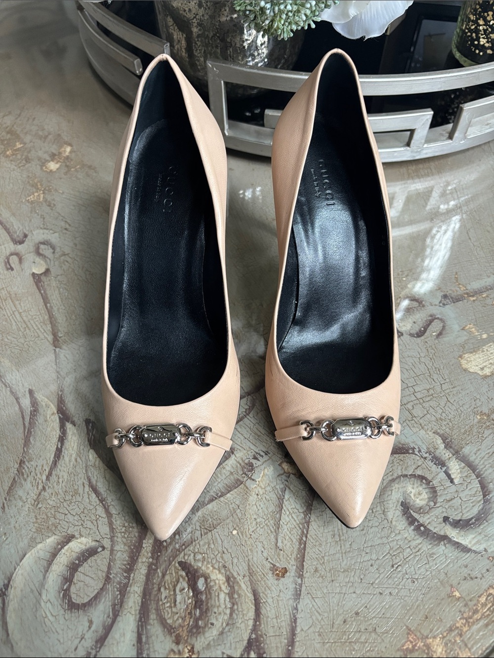 Gucci Blush Pink Leather Pointed-Toe Pumps with Silver Bit